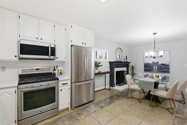 7516 Shady Hollow Drive, Newark, CA 94560