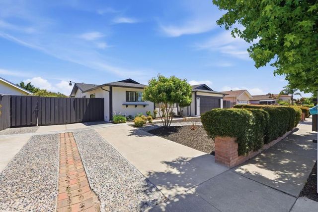 7516 Shady Hollow Drive, Newark, CA 94560