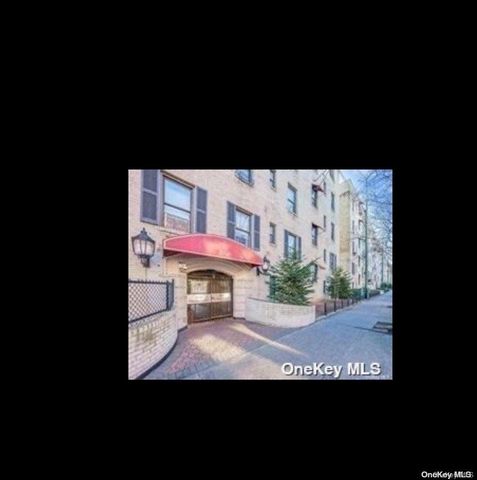 21-05 33 Street 5F, Astoria, NY 11101