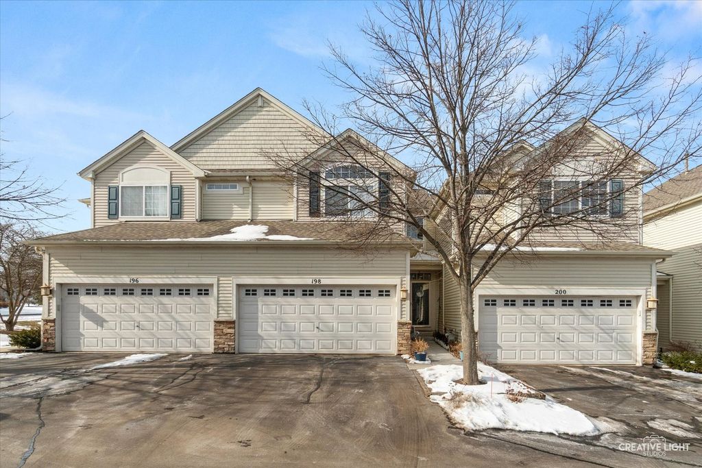 198 Timber Trails Boulevard 198, Gilberts, IL 60136