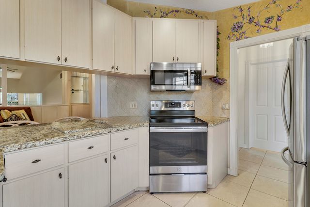 262 Brier Circle, Jupiter, FL 33458