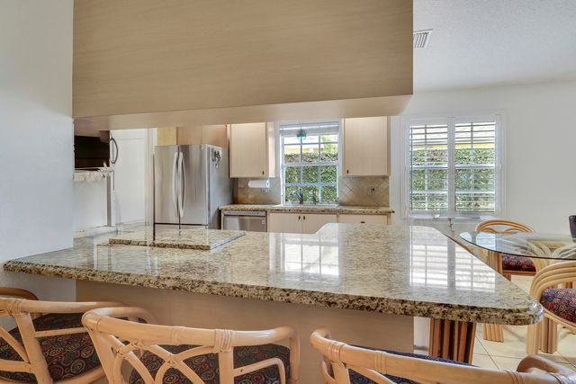 262 Brier Circle, Jupiter, FL 33458