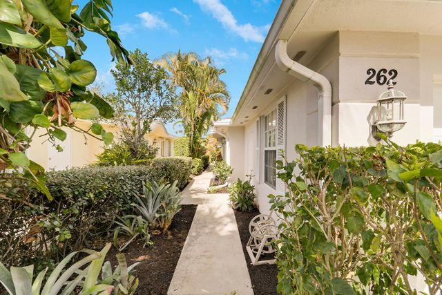 262 Brier Circle, Jupiter, FL 33458
