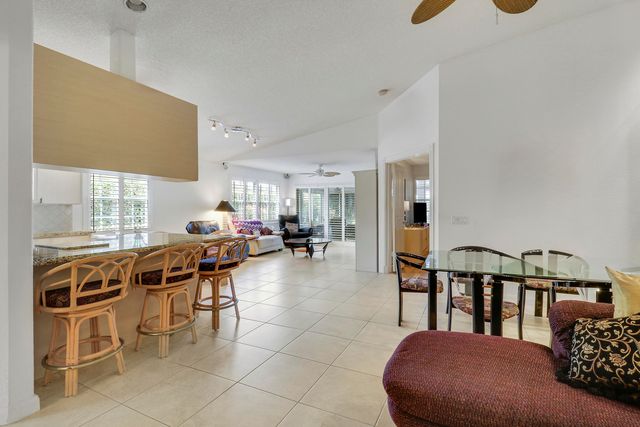 262 Brier Circle, Jupiter, FL 33458