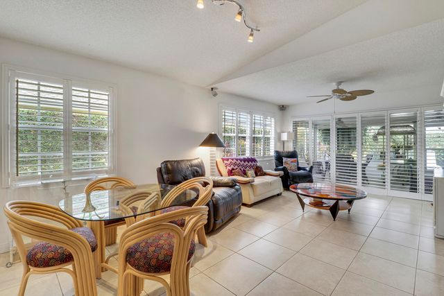 262 Brier Circle, Jupiter, FL 33458