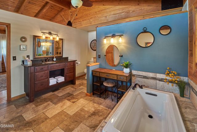 2930 Will Bryan Lane, Sevierville, TN 37862