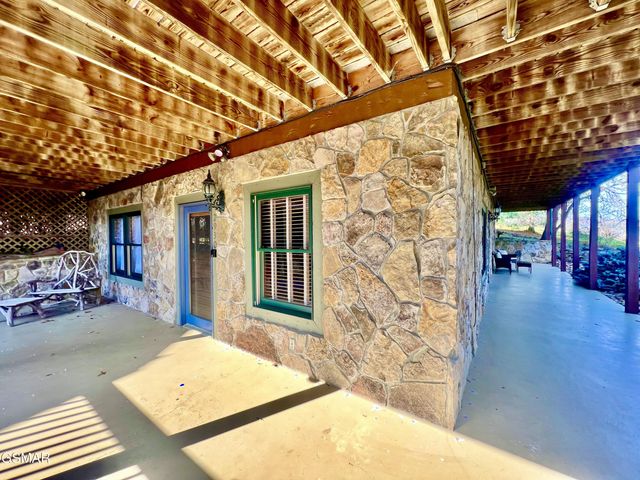 2930 Will Bryan Lane, Sevierville, TN 37862