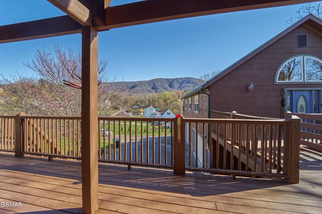 2930 Will Bryan Lane, Sevierville, TN 37862