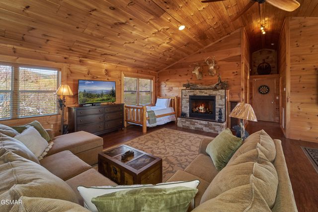 2930 Will Bryan Lane, Sevierville, TN 37862