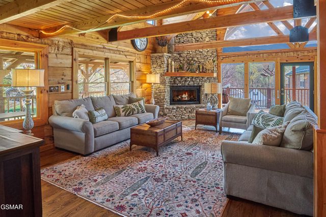 2930 Will Bryan Lane, Sevierville, TN 37862