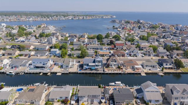 3235 Osborn Terrace, Toms River, NJ 08753