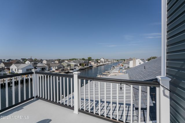 3235 Osborn Terrace, Toms River, NJ 08753