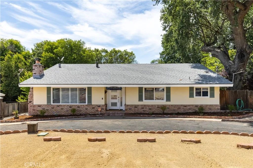8130 Azucena, Atascadero, CA 93422