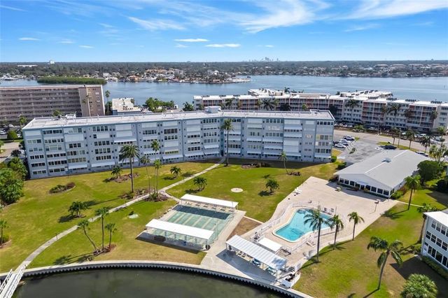 1868 SHORE DRIVE S 207, South Pasadena, FL 33707