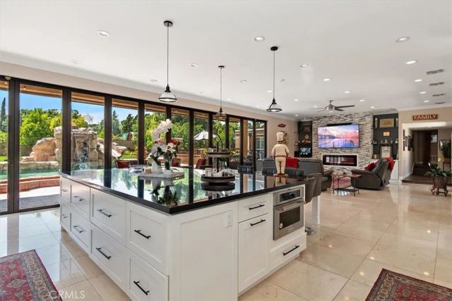 2335 N San Antonio Avenue, Upland, CA 91784