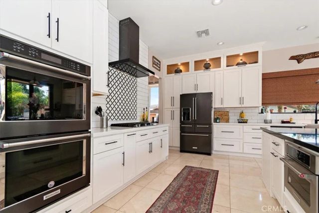 2335 N San Antonio Avenue, Upland, CA 91784