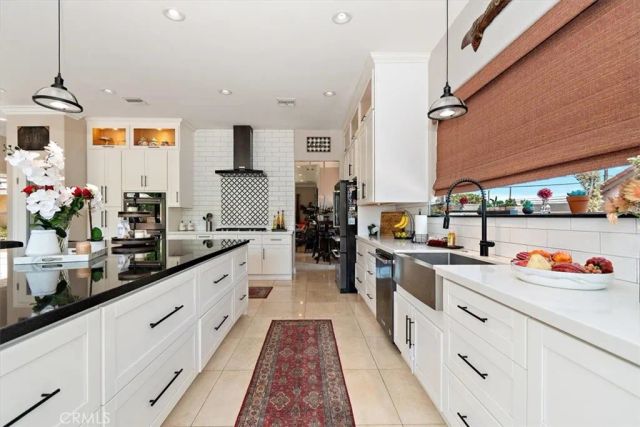 2335 N San Antonio Avenue, Upland, CA 91784