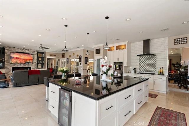 2335 N San Antonio Avenue, Upland, CA 91784