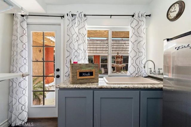 2335 N San Antonio Avenue, Upland, CA 91784