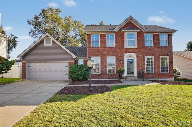 11 Castlio Court, St Charles, MO 63304