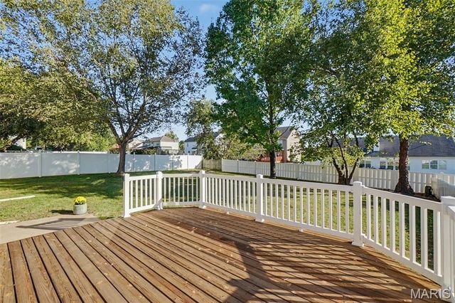 11 Castlio Court, St Charles, MO 63304