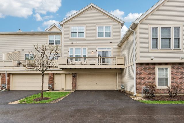 2724 N GREENWOOD Avenue, Arlington Heights, IL 60004