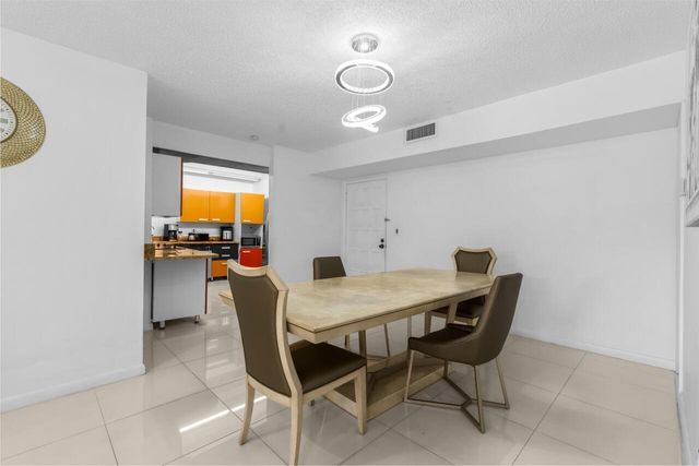 6301 N Falls Cir Drive 307, Lauderhill, FL 33319