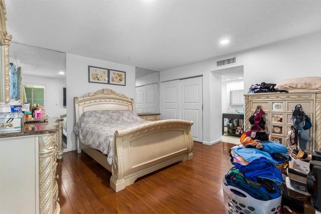 6301 N Falls Cir Drive 307, Lauderhill, FL 33319