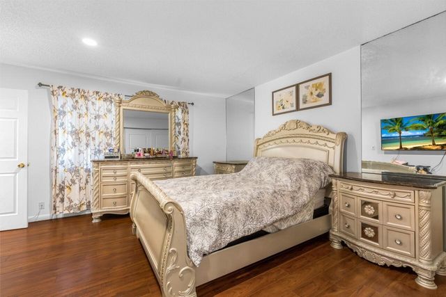 6301 N Falls Cir Drive 307, Lauderhill, FL 33319