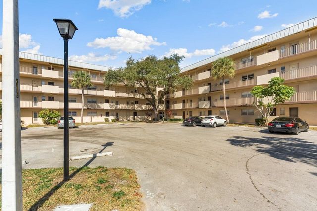 6301 N Falls Cir Drive 307, Lauderhill, FL 33319