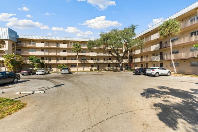 6301 N Falls Cir Drive 307, Lauderhill, FL 33319