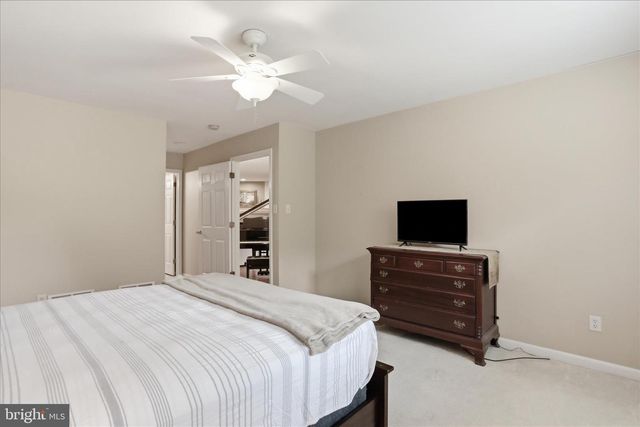 254 PHOENIX DR, Chambersburg, PA 17201