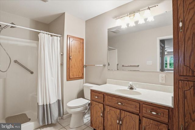 254 PHOENIX DR, Chambersburg, PA 17201