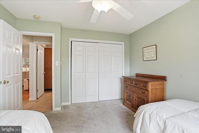 254 PHOENIX DR, Chambersburg, PA 17201