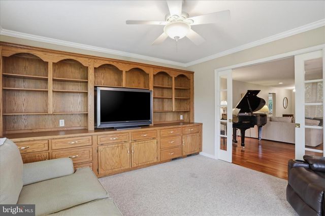 254 PHOENIX DR, Chambersburg, PA 17201
