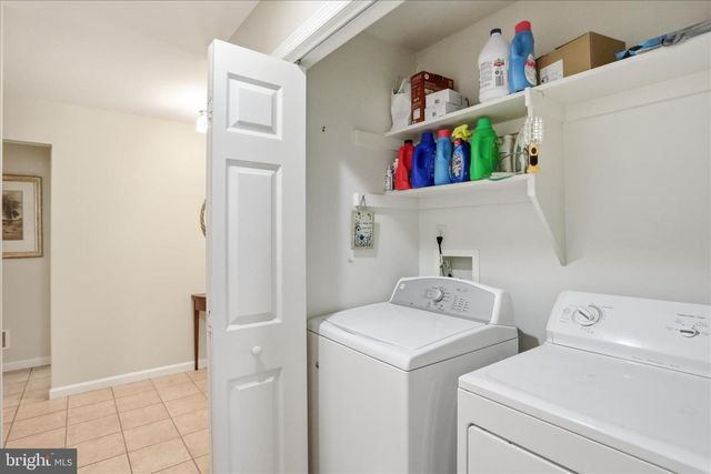 254 PHOENIX DR, Chambersburg, PA 17201