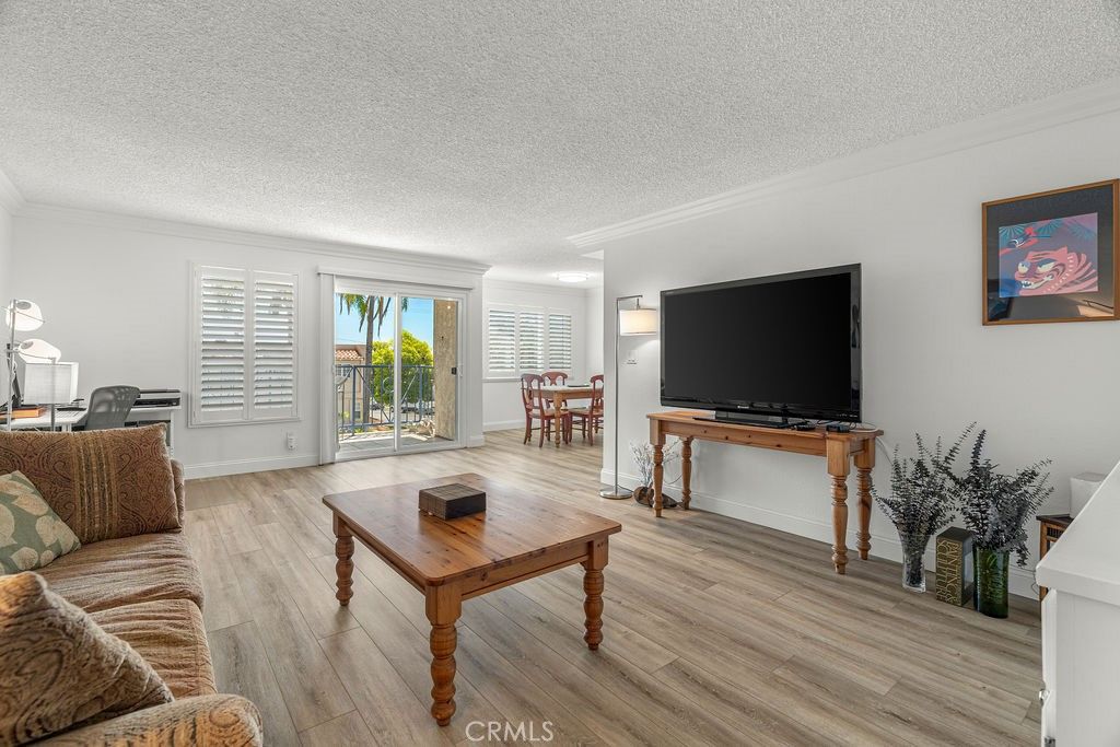 1110 W 10th Street 104, San Pedro, CA 90731 — photo 2