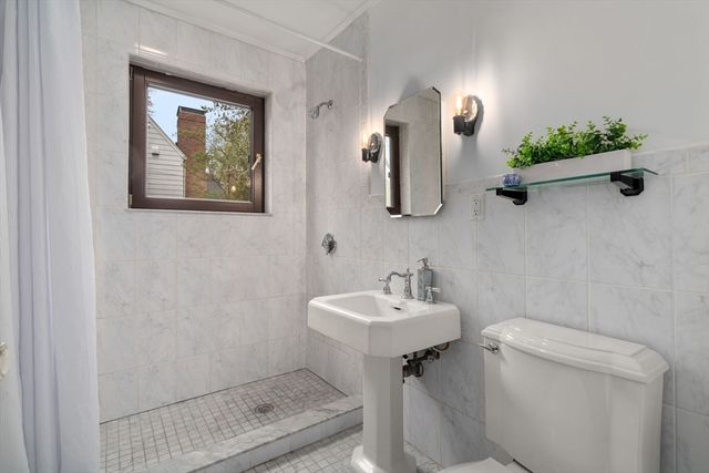 110 Wallis Rd., Brookline, MA 02467