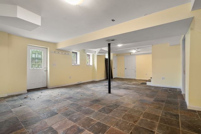 110 Wallis Rd., Brookline, MA 02467