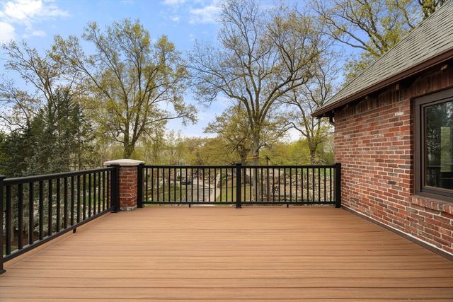 110 Wallis Rd., Brookline, MA 02467