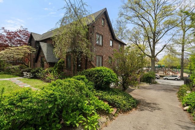 110 Wallis Rd., Brookline, MA 02467