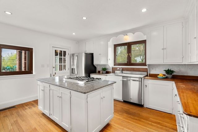 110 Wallis Rd., Brookline, MA 02467