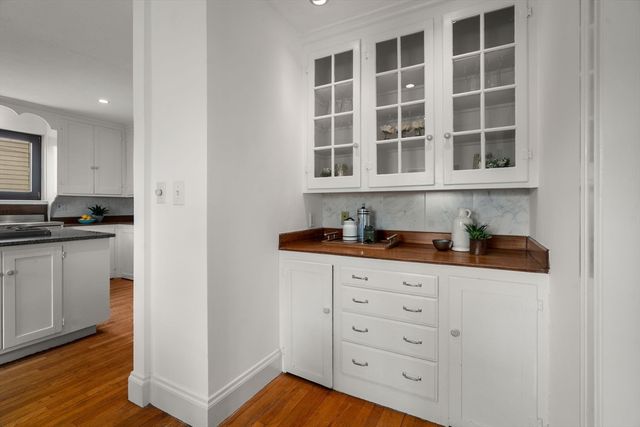 110 Wallis Rd., Brookline, MA 02467