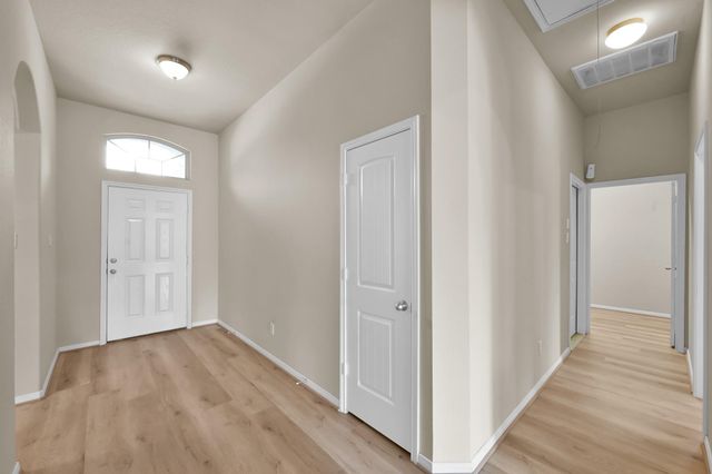 9442 E Woodmark, Conroe, TX 77304