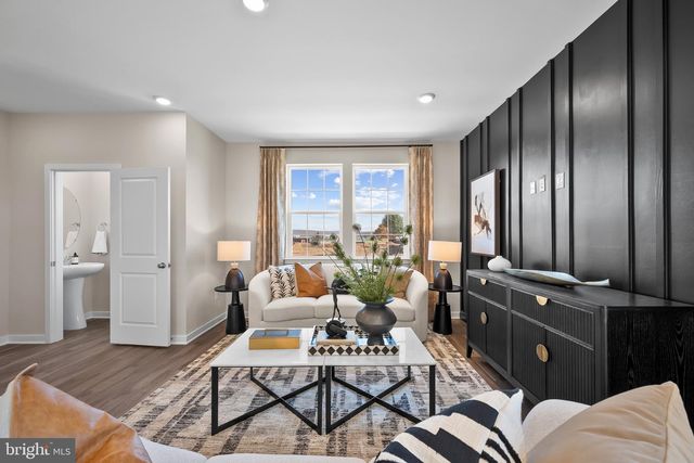 413 ECLIPSE ST, Charles Town, WV 25414