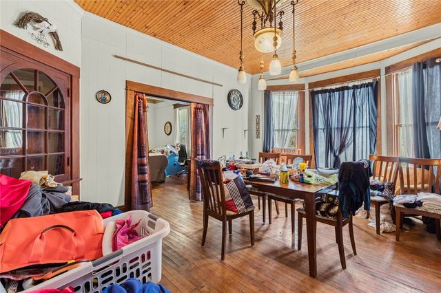 818 E McLennan Avenue, Mart, TX 76664