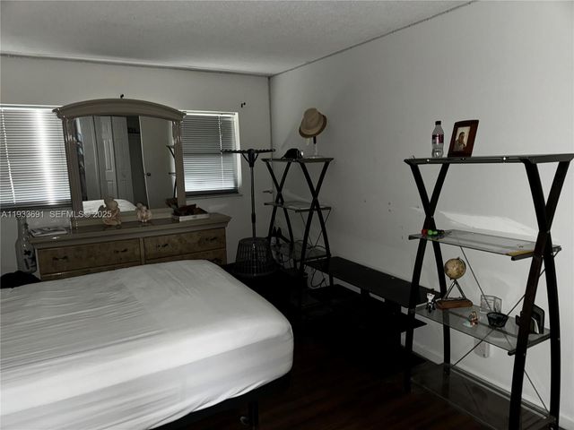 950 Hillcrest Dr 411, Hollywood, FL 33021