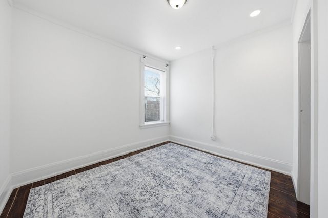 11412 S Saint Lawrence Avenue, Chicago, IL 60628