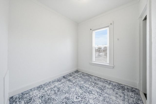 11412 S Saint Lawrence Avenue, Chicago, IL 60628