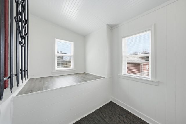 11412 S Saint Lawrence Avenue, Chicago, IL 60628